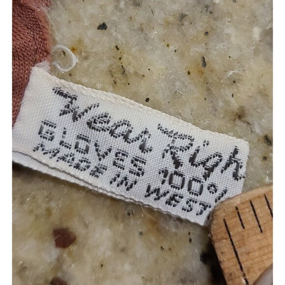 Vintage Size S/M Pink Stretch Nylon Formal 7.5" Gloves Cluster Bracelet Look - Picture 10 of 16